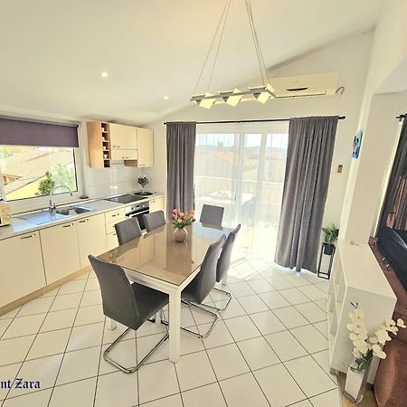 Apartment Zara Biograd Na Moru Luaran gambar